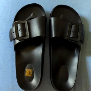 SheIn black rubber buckle sandals size 41